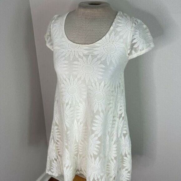 Urban Outfitters Kimchi Blue Lace Mini Dress Tunic Cream Ivory XS - Picture 3 of 6